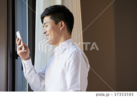 笑顔 微笑 微笑み 37353593