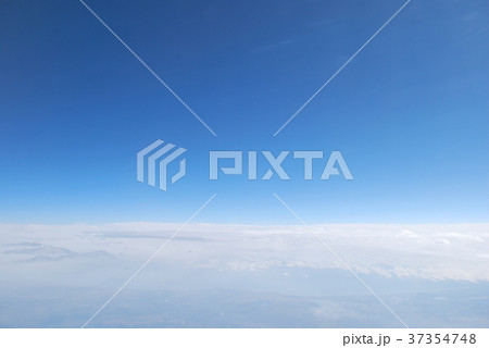 飛行機の中から 1月の空 飛行機の中から 1月の空 37354748