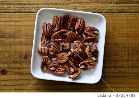 ピーカンナッツ 37354788