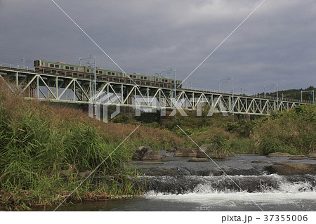黒川鉄橋を渡る東北本線E721系 黒川鉄橋を渡る東北本線E721系 37355006