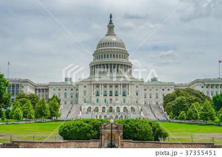 アメリカ合衆国議会議事堂（United States Capitol） 37355451