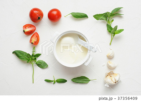 モッツァレラチーズ 37356409