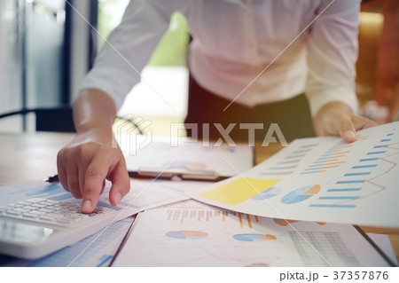 Accountant verify the business and saving money Accountant verify the business and saving money 37357876
