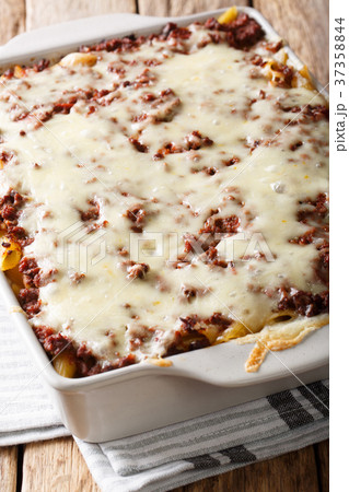 Million dollars pasta casserole baked with meat 37358844