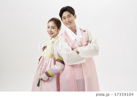 伝統的な衣装 伝統衣装 カップル 37359104