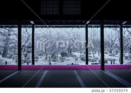 雪の圓光寺 37359374