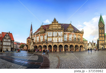 Skyline of Bremen main market square, Germany Skyline of Bremen main market square, Germany 37359962