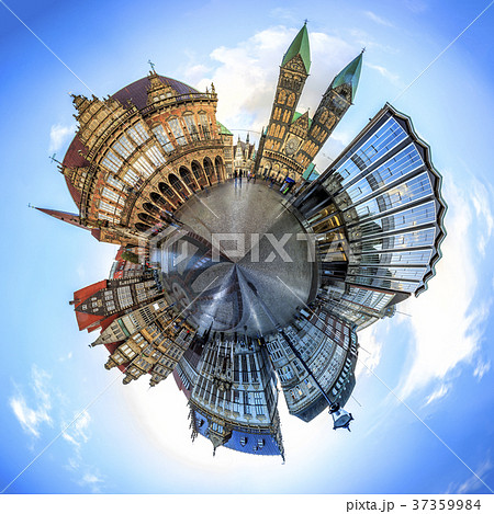Tiny planet with Skyline of Bremen main market square, Germany Tiny planet with Skyline of Bremen main market square, Germany 37359984