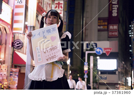 東京の雑踏 メイドの写真素材