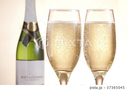 スパークリングワイン 37365045