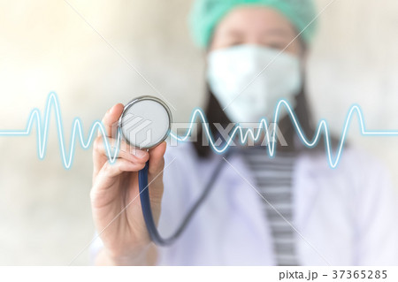 doctor with stethoscope 37365285