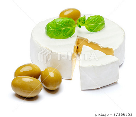 Round brie or camambert cheese on a white Round brie or camambert cheese on a white 37366552
