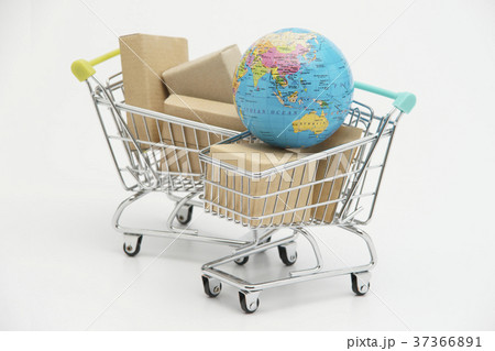 ショッピングカートと地球 ショッピングカートと地球 37366891