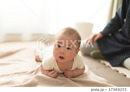 赤ちゃん 37369255