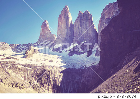 Torres del Paine mountain range, Patagonia, Chile. 37373074