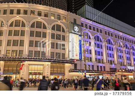 大阪府・南海難波駅前 37379356