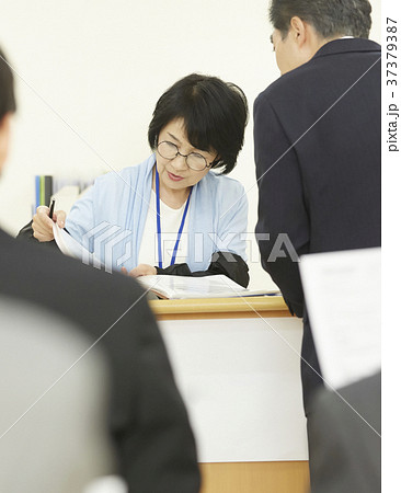 雇用　求人　相談窓口 37379387