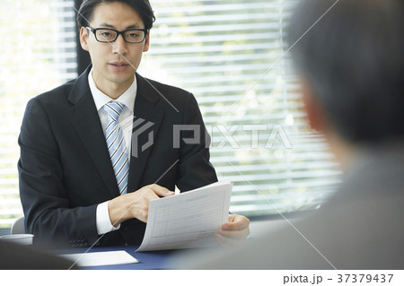 ビジネス 面接 男性 ビジネス 面接 男性 37379437