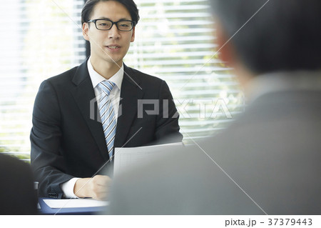 ビジネス 面接 男性 ビジネス 面接 男性 37379443