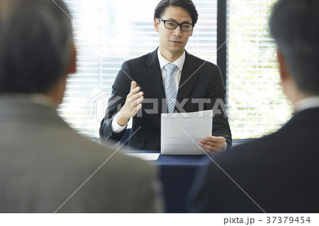 ビジネス 面接 男性 ビジネス 面接 男性 37379454