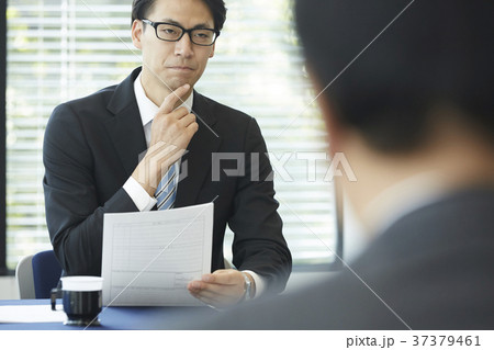 ビジネス 面接 男性 ビジネス 面接 男性 37379461