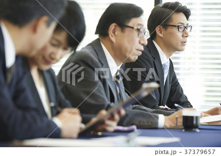 ビジネス　面接 37379657