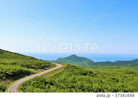 北海道　知床峠からの風景 37381688