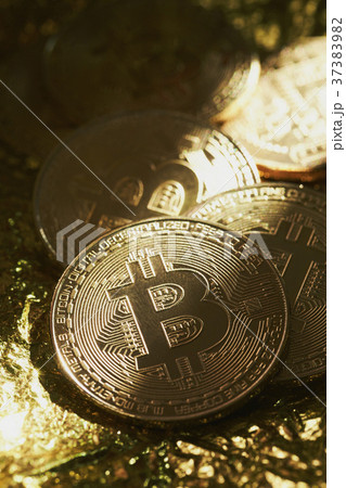 Bitcoin 金貨 仮想通貨 ゴールド 37383982