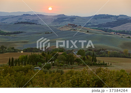 Autumn sunset at Montepulciano Autumn sunset at Montepulciano 37384264