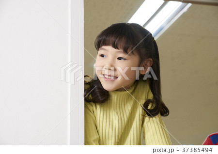 少女 子供 女性 37385494