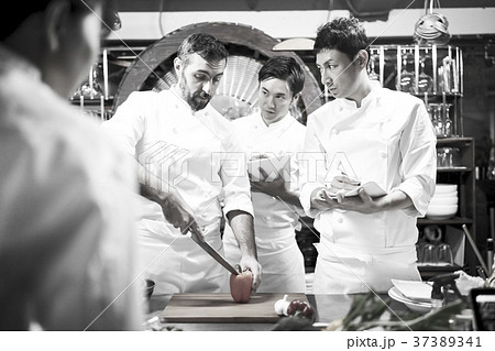 シェフの修行風景 37389341