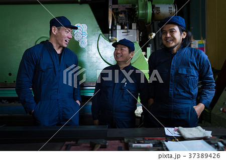 町工場　外国人労働者 37389426