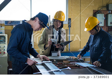 町工場　視察 37389601