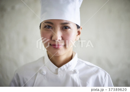 シェフ　ポートレート　女性 37389620