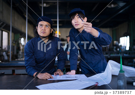 町工場　外国人労働者 37389737