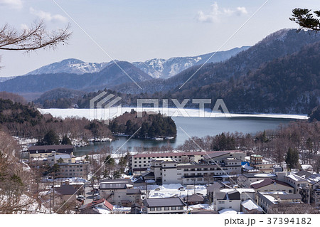 栃木県日光市　日光湯元温泉の俯瞰　3月 37394182
