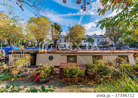 Little Venice canal and nature 37396712