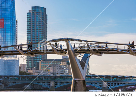 Millenium Bridge with London skyscrapers Millenium Bridge with London skyscrapers 37396778