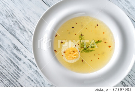 Portion of chicken stock Portion of chicken stock 37397902