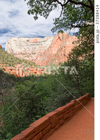 Canyons in the State of Utah 37398414