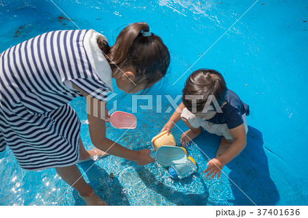 3 years old　&　8 years old 37401636