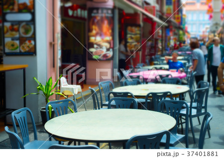 Street restaurant tables. Singapore Chinatown Street restaurant tables. Singapore Chinatown 37401881