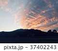 夕焼けと御嶽山 37402243