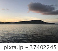 ハワイオアフ島の朝焼け 37402245