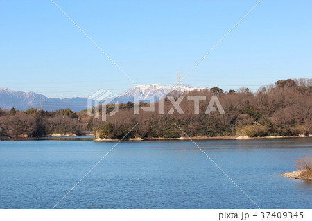 伊坂ダムから見た鈴鹿山脈 伊坂ダムから見た鈴鹿山脈 37409345