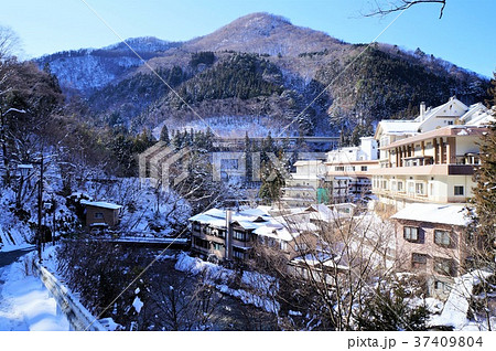 四万川と四万温泉、新湯地区(群馬県中之条町) 37409804