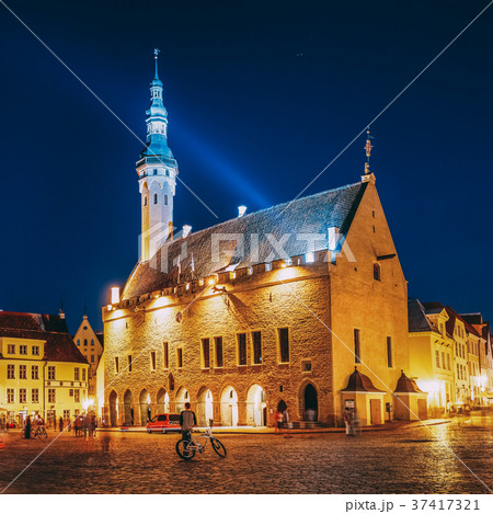 Tallinn, Estonia. Town Hall Square - Raekoja Plats Tallinn, Estonia. Town Hall Square - Raekoja Plats 37417321