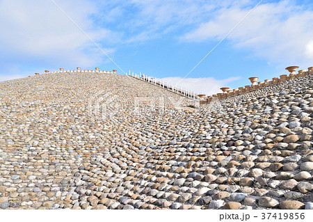 五色塚古墳の葺石 37419856