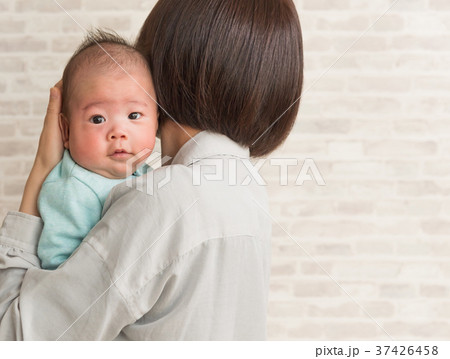 女性 女性 37426458