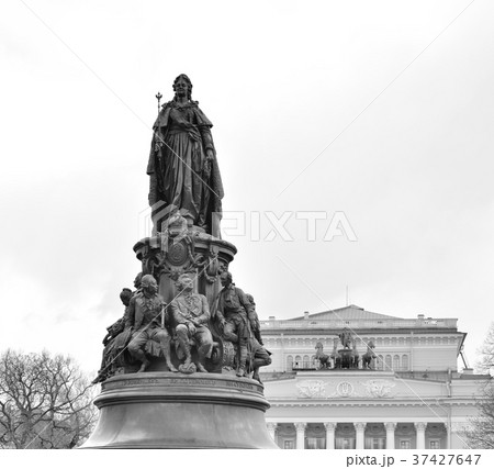 Monument to Catherine II. 37427647